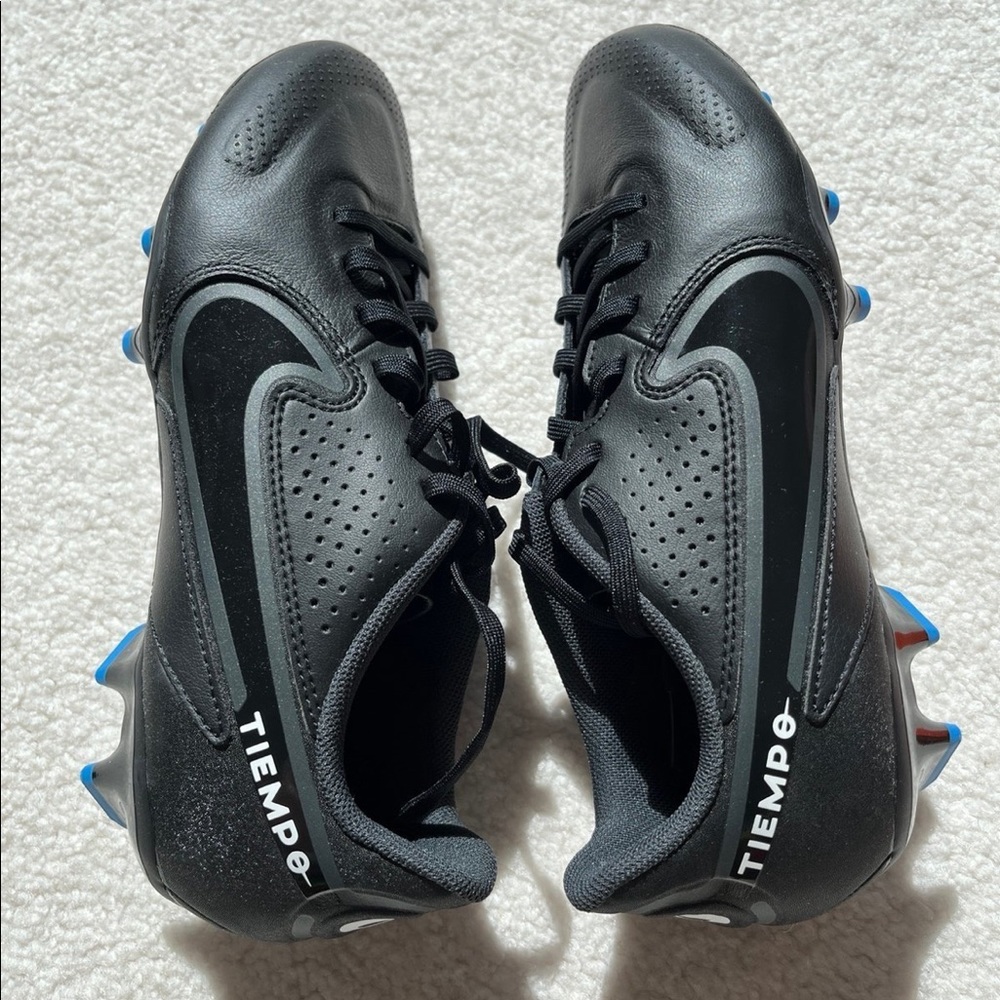 Nike Tiempo Legend 9 Academy FG Soccer Cleats - Picture 1 of 7